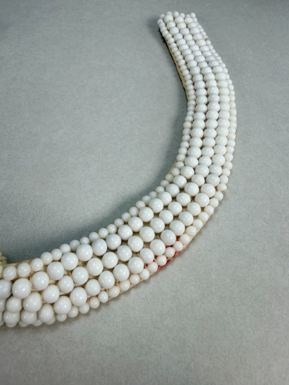 Made In Japan Milk Glass Bib Necklace White Beaded Mid Century Vintage - Picture 3 of 10